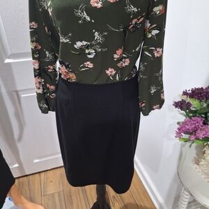 LOFT Black Pencil Skirt